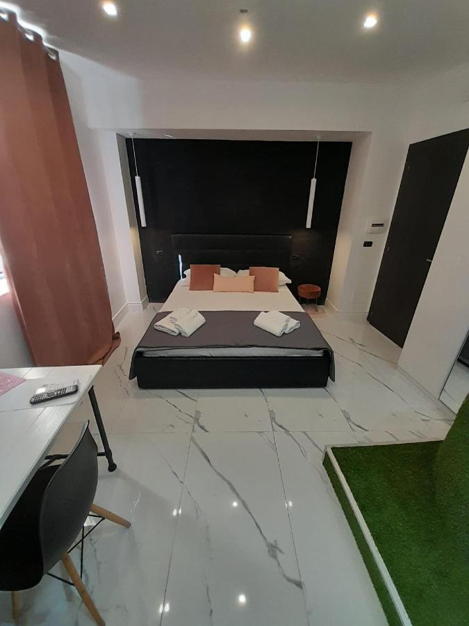 Mayfair Lifestyle Suites By Babylon Stay Nápoly Kültér fotó